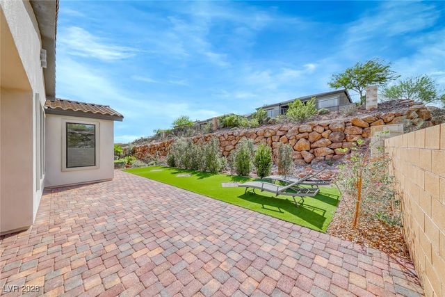 57 Stone Yucca Court, Henderson, NV 89011