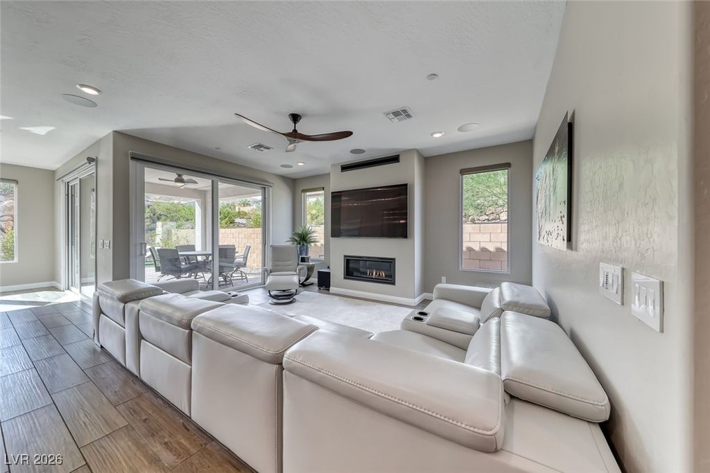 57 Stone Yucca Court, Henderson, NV 89011