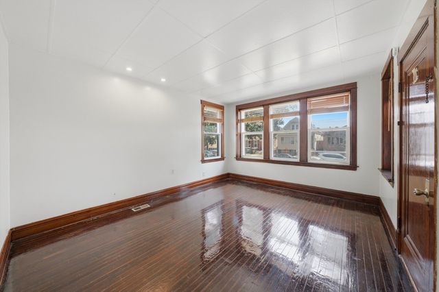 5234 W 30th Place, Cicero, IL 60804