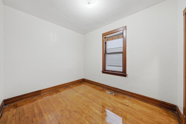 5234 W 30th Place, Cicero, IL 60804
