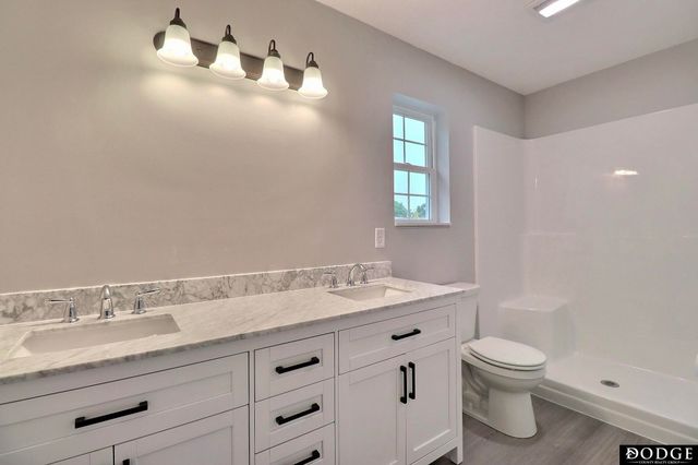 1490 E 2nd Street, Fremont, NE 68025