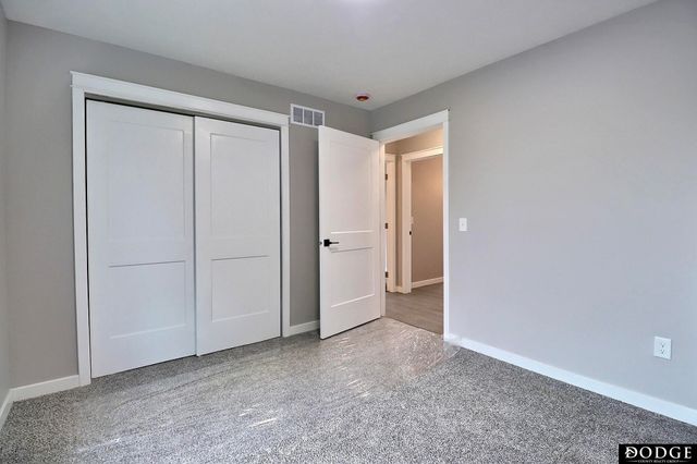 1490 E 2nd Street, Fremont, NE 68025
