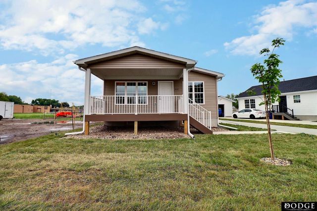 1490 E 2nd Street, Fremont, NE 68025