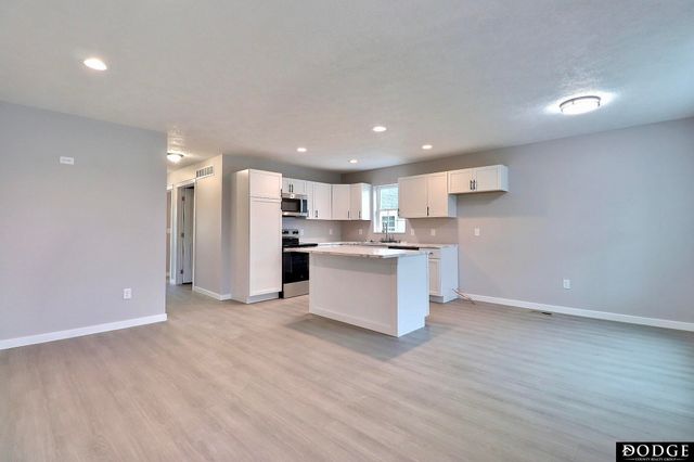 1490 E 2nd Street, Fremont, NE 68025
