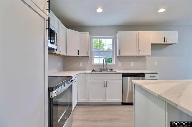 1490 E 2nd Street, Fremont, NE 68025