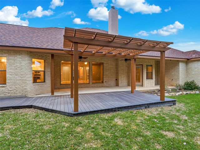 10302 Teich LOOP, New Braunfels, TX 78132