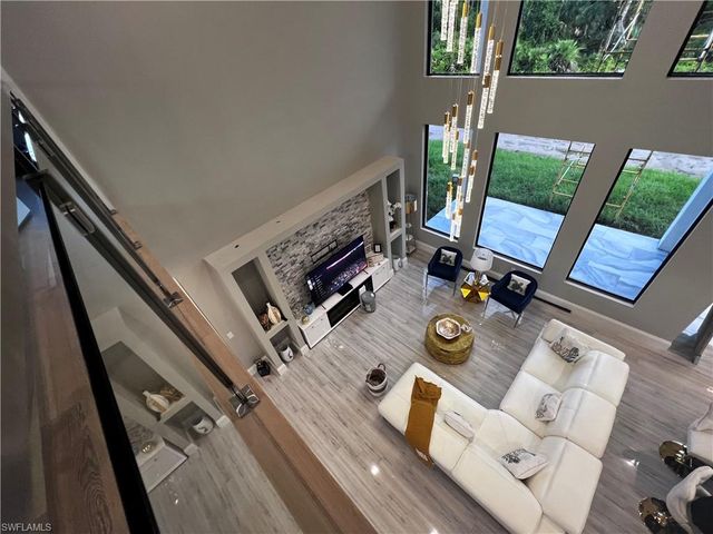 2644 37th AVE NE, Naples, FL 34120