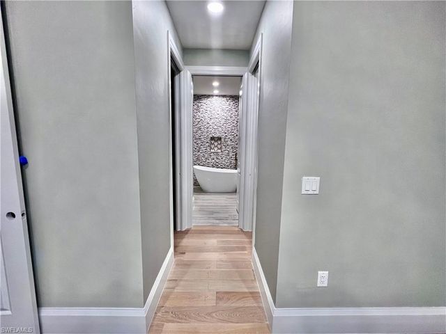 2644 37th AVE NE, Naples, FL 34120