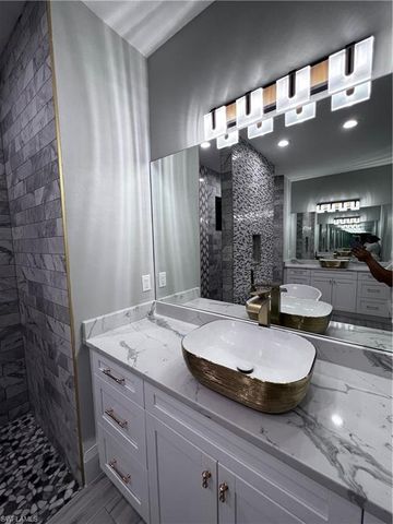 2644 37th AVE NE, Naples, FL 34120