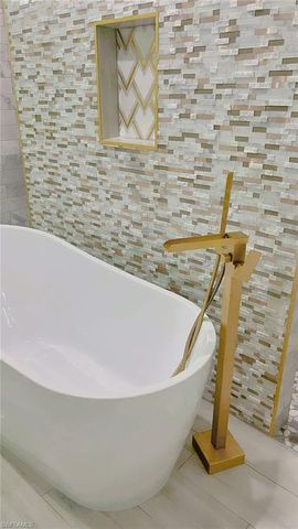 2644 37th AVE NE, Naples, FL 34120