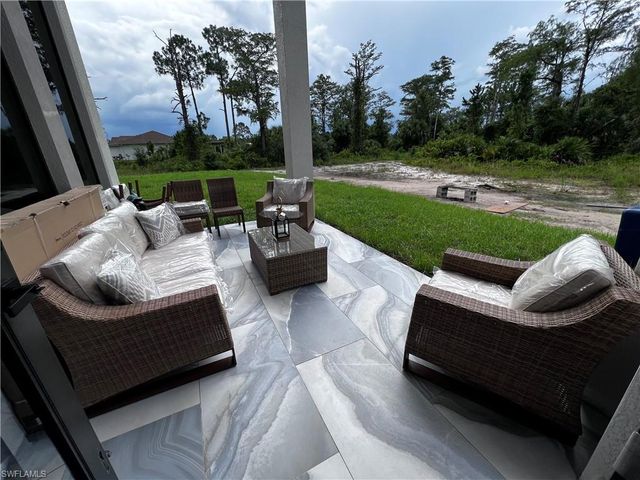 2644 37th AVE NE, Naples, FL 34120