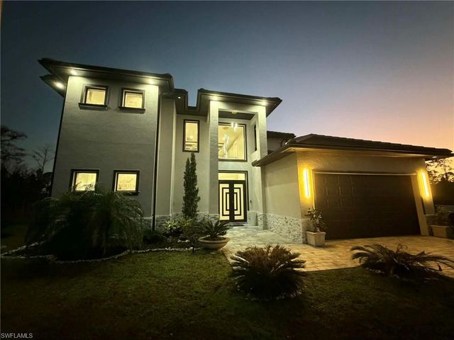 2644 37th AVE NE, Naples, FL 34120