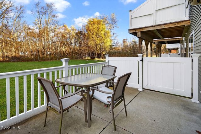 178 Paddock Circle, Rotterdam, NY 12306