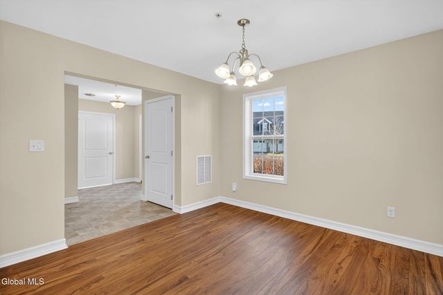 178 Paddock Circle, Rotterdam, NY 12306