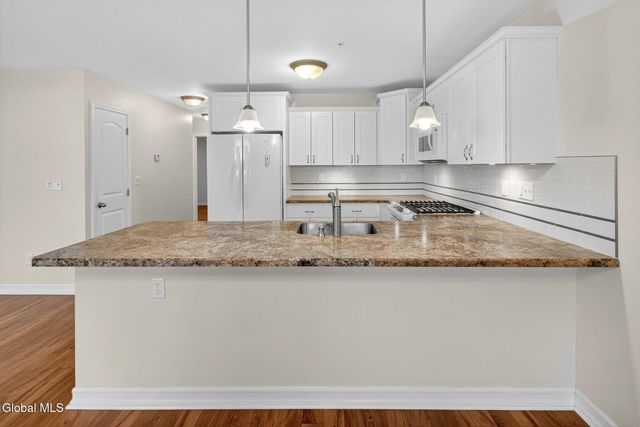 178 Paddock Circle, Rotterdam, NY 12306