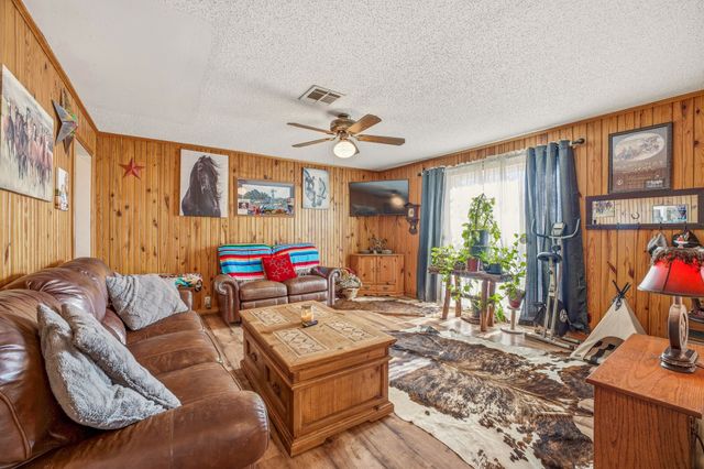 998 FM 218, Hamilton, TX 76531