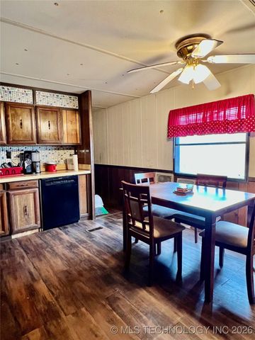 5799 Cedar Ridge Road, Kingston, OK 73439