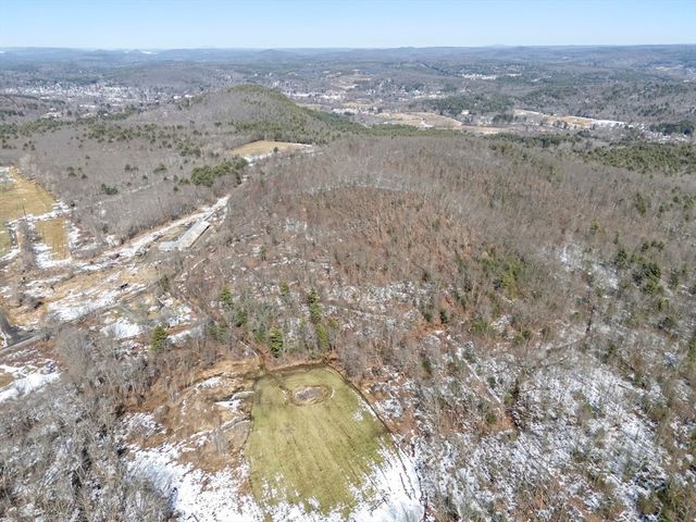 22-25 Macomber Rd, Monson, MA 01057