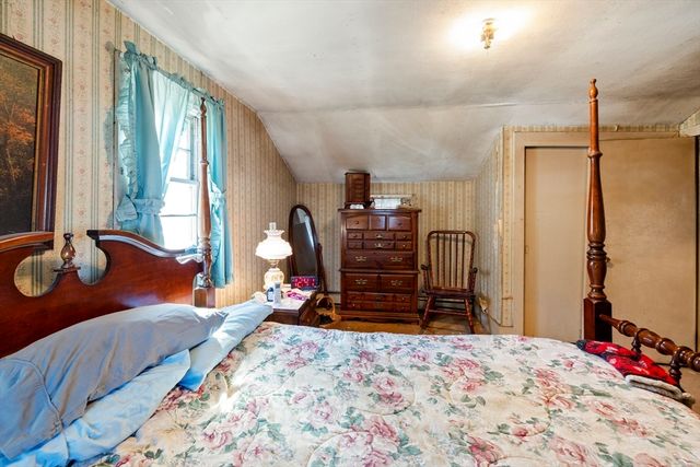 22-25 Macomber Rd, Monson, MA 01057