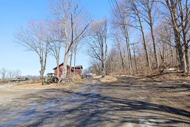 22-25 Macomber Rd, Monson, MA 01057
