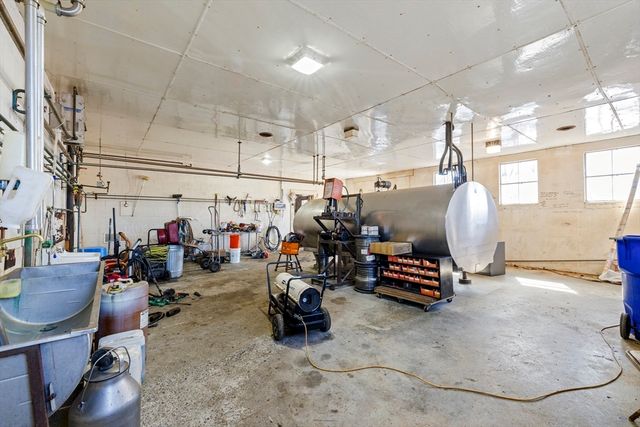 22-25 Macomber Rd, Monson, MA 01057