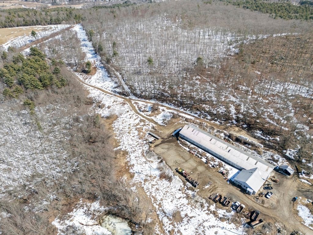 22-25 Macomber Rd, Monson, MA 01057