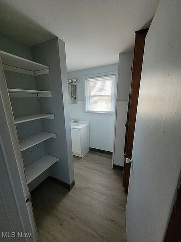 349 Comstock Court, Akron, OH 44305