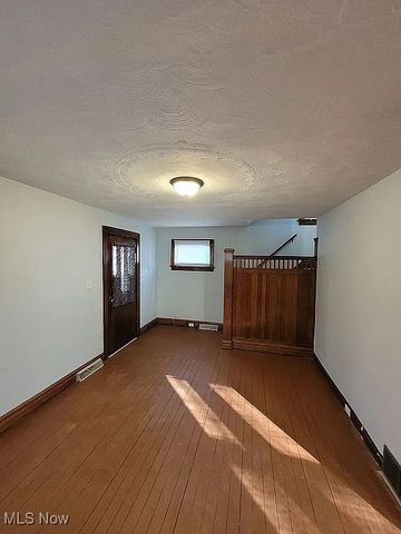 349 Comstock Court, Akron, OH 44305