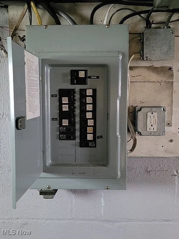 349 Comstock Court, Akron, OH 44305