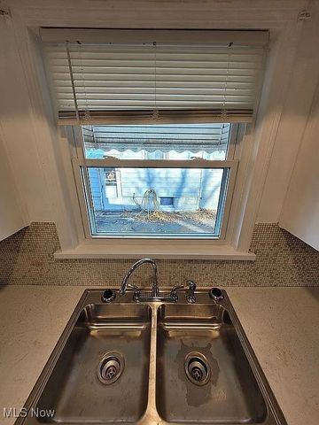 349 Comstock Court, Akron, OH 44305