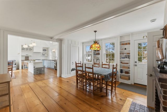 29 Field St, Marshfield, MA 02050