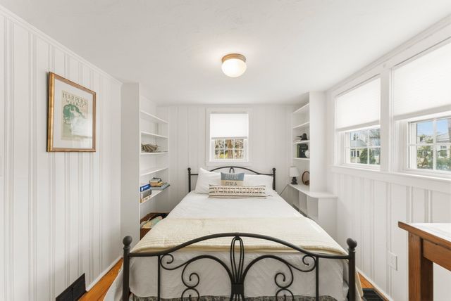 29 Field St, Marshfield, MA 02050