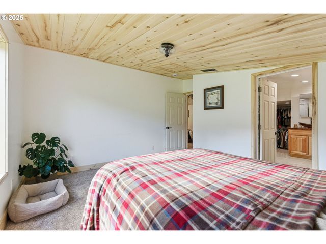 314 E VALLEY Rd, Skamokawa, WA 98647