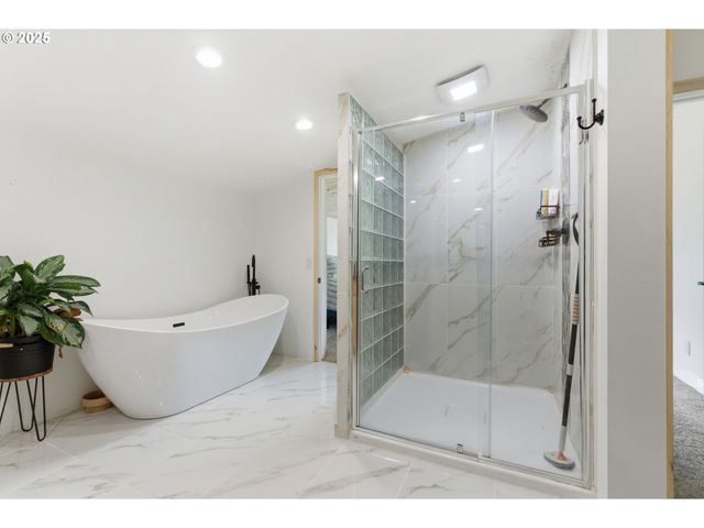 314 E VALLEY Rd, Skamokawa, WA 98647