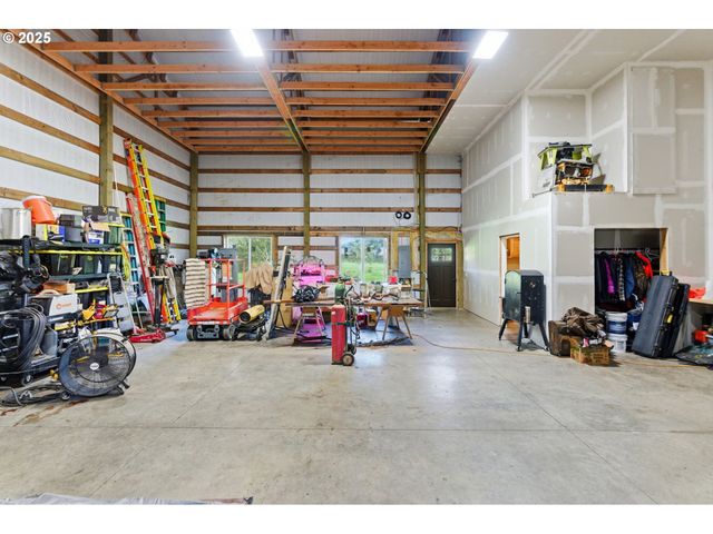 314 E VALLEY Rd, Skamokawa, WA 98647