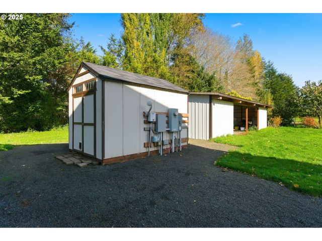 314 E VALLEY Rd, Skamokawa, WA 98647