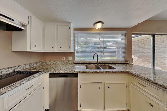 11218 Angelique Drive, Houston, TX 77065