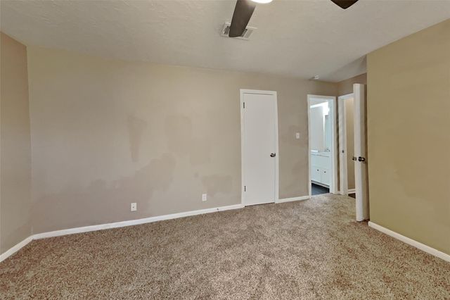 11218 Angelique Drive, Houston, TX 77065