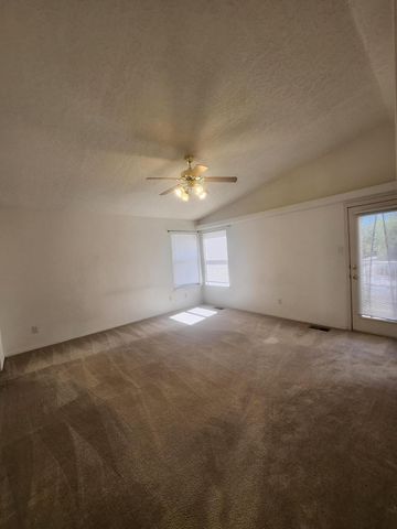 7320 Eagle View Avenue NE, Albuquerque, NM 87113