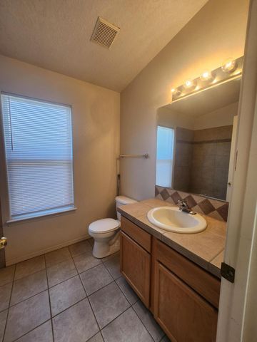 7320 Eagle View Avenue NE, Albuquerque, NM 87113