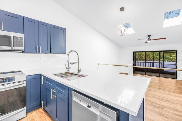 6462 92ND PLACE N 803, Pinellas Park, FL 33782