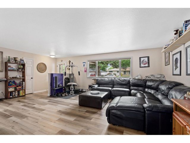 1912 Empire Ave, Loveland, CO 80538