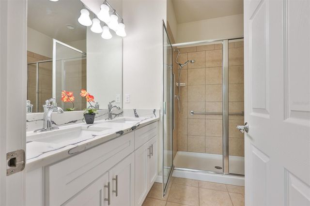 5618 SUNSET FALLS DRIVE, Apollo Beach, FL 33572