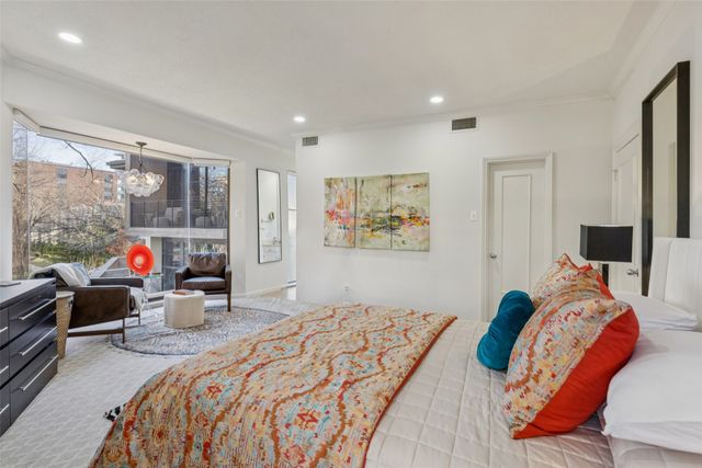 3727 Gilbert Avenue A, Dallas, TX 75219