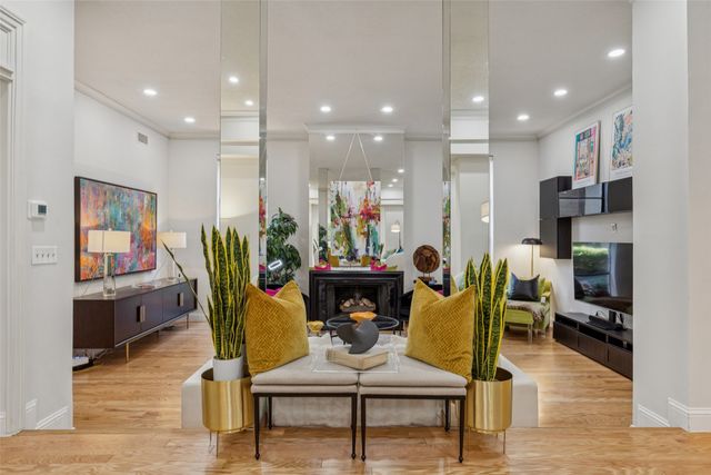 3727 Gilbert Avenue A, Dallas, TX 75219