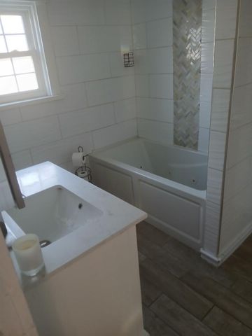 6932 S Calumet Avenue, Chicago, IL 60637