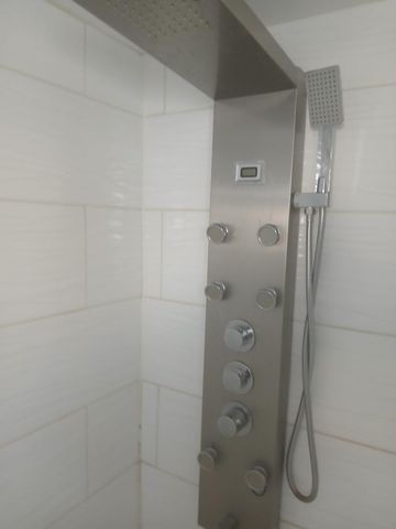 6932 S Calumet Avenue, Chicago, IL 60637