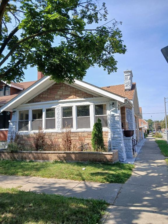 6932 S Calumet Avenue, Chicago, IL 60637