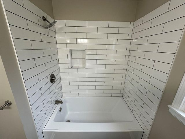 8049 Kessler Street, Overland Park, KS 66204