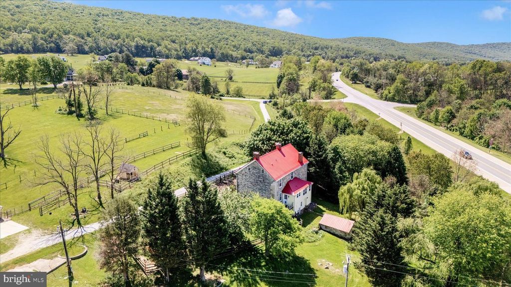 Image 15 of property listing at 20504 GAPLAND RD, Rohrersville, MD 21779